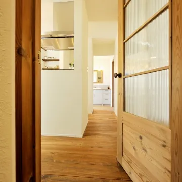 竹内建設 ココティーク 木製ドア